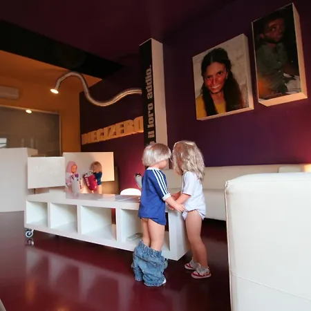 Diecizero فندق مبيت وإفطار Barùmini